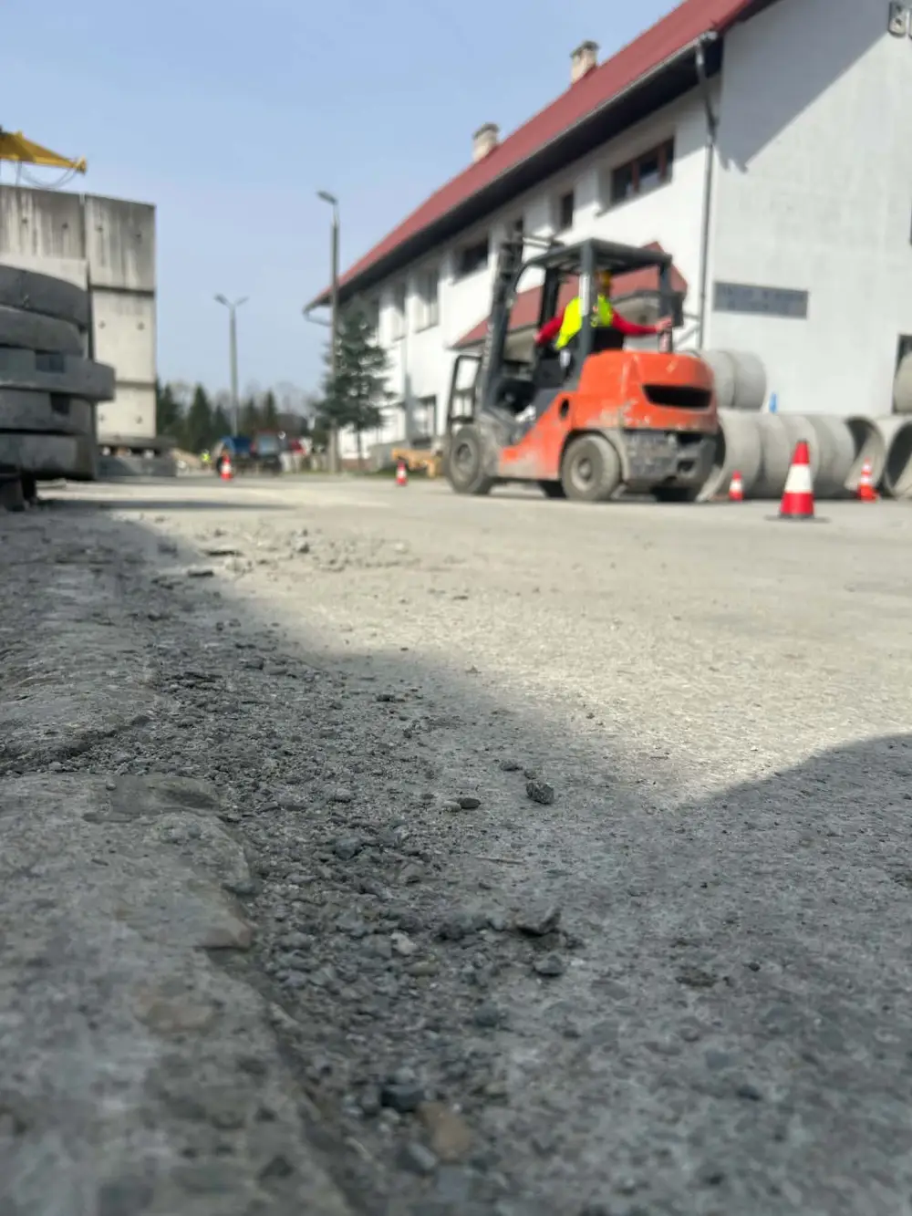 Kursy Udt Nowy Sącz – Wózki Widłowe, Hds, Ładowarki, Zwyżki, Żurawie